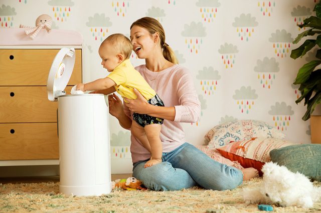 How Many Diapers Do I Need For a Newborn? - Munchkin Blog